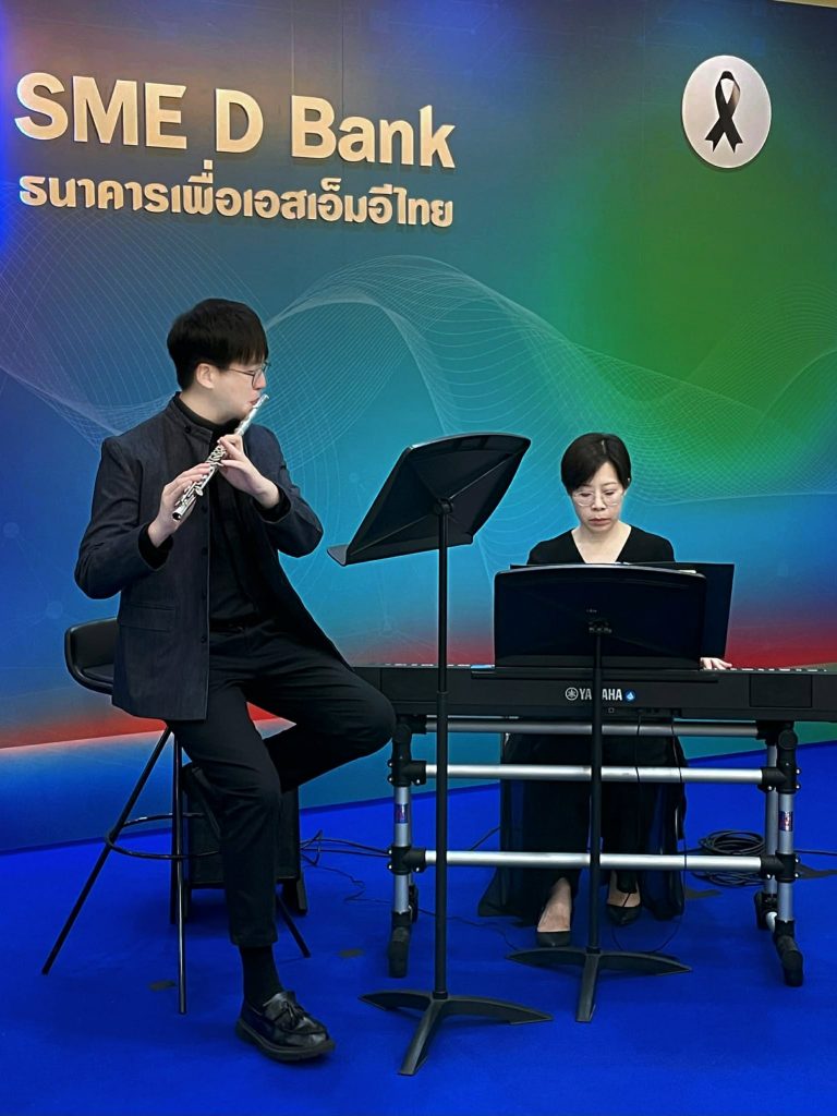 80e9d7e6 a424 4512 9278 f4b79d39eb38